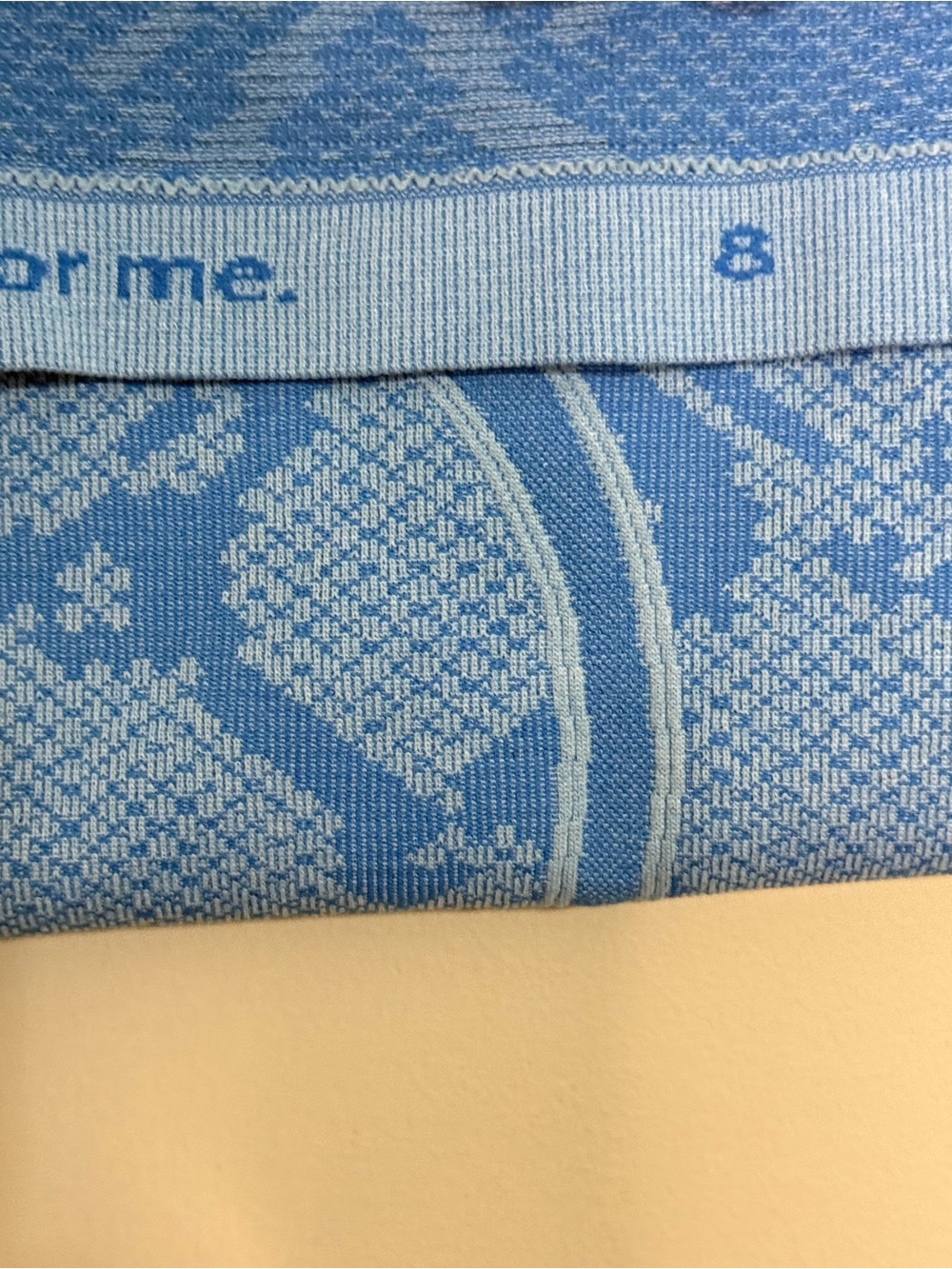 Lululemon Swiftly Tech Racerback Tank - Color: Blue Geometric Print - Size: 8 - Picture 4 of 4